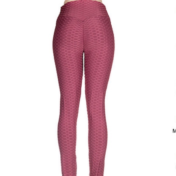 High Waisted booty defining Workout Leggings in Mauve - Picture 2 of 9